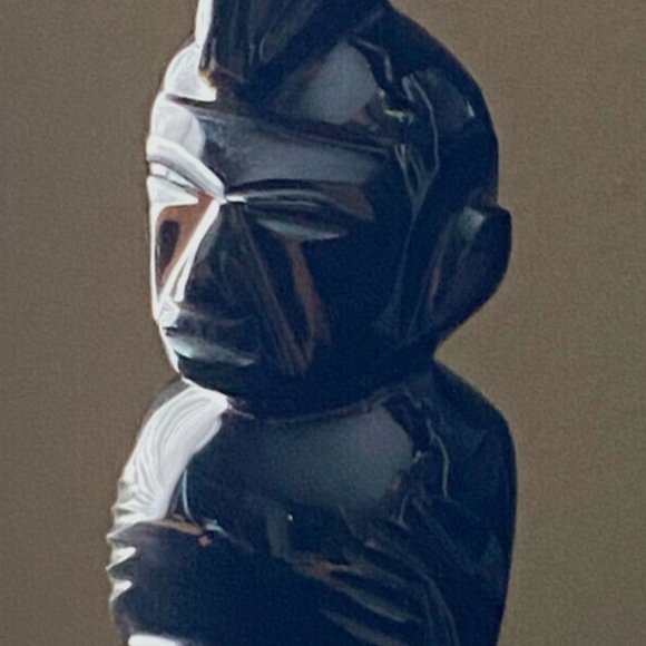 Aztec Black Onyx Gold Mayan Obsidian Carved Statue Stone Sitting Tiki Figure - Picture 12 of 13